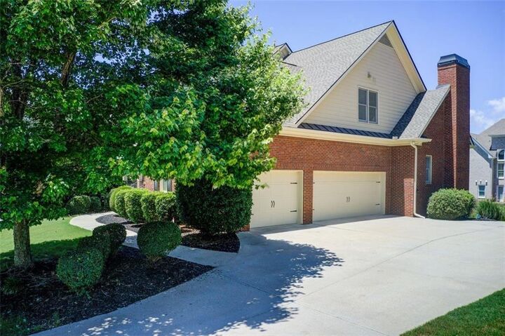 Property Photo: 737 Heritage Post Lane GA 30017