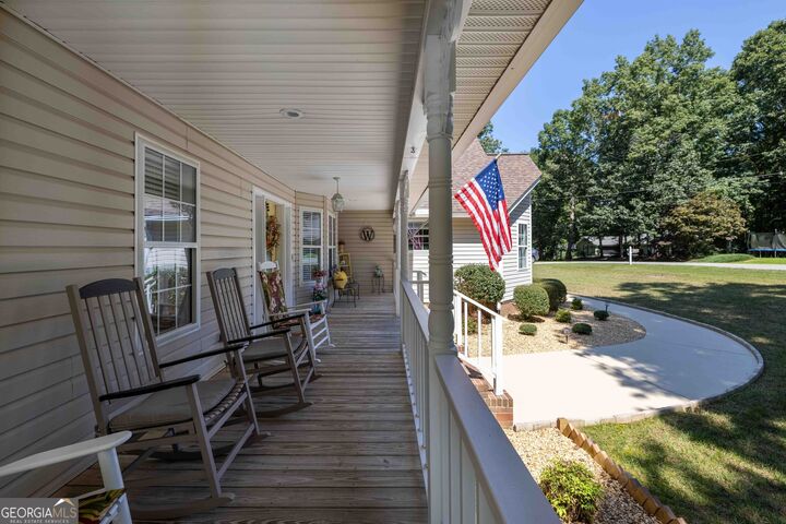 Property Photo:  2851 Woodbriar Drive  GA 30506 