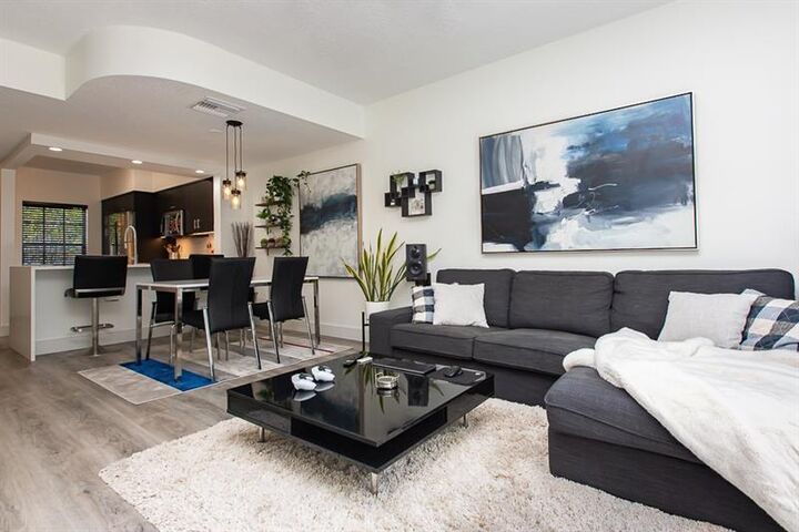 Property Photo: 136 SW 96th Avenue 15-2 FL 33324