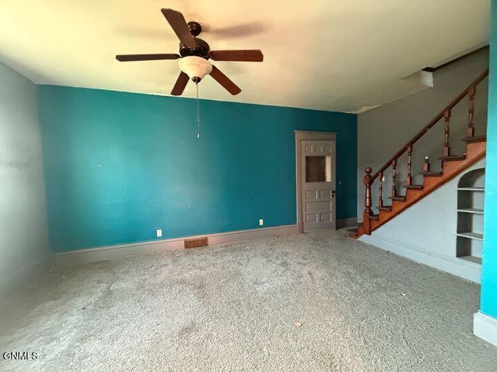 Property Photo:  402 1st Street NW  ND 58730 