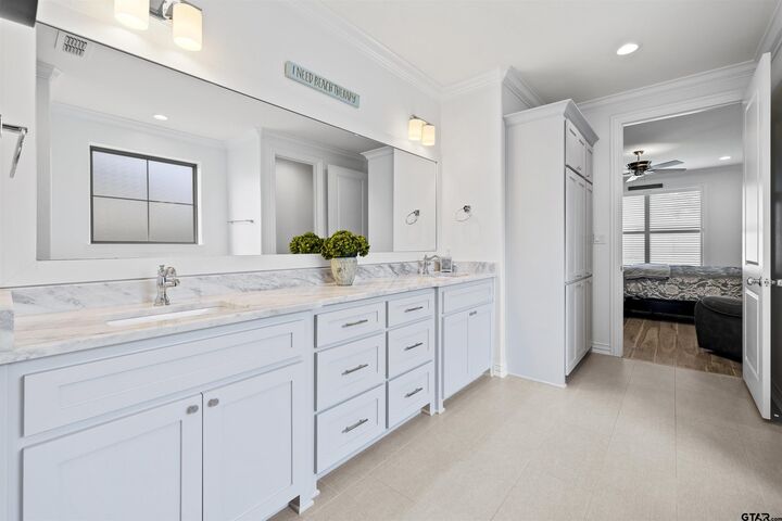 Property Photo: 113 Saddle Brook Cir TX 75650