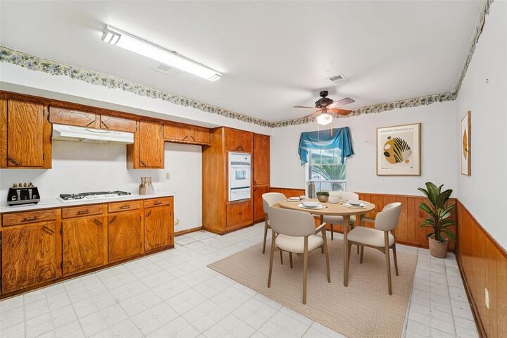 Property Photo:  6031 Viking Drive  TX 77092 