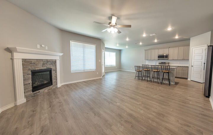 Property Photo:  703 E 17th Street  TX 79382 