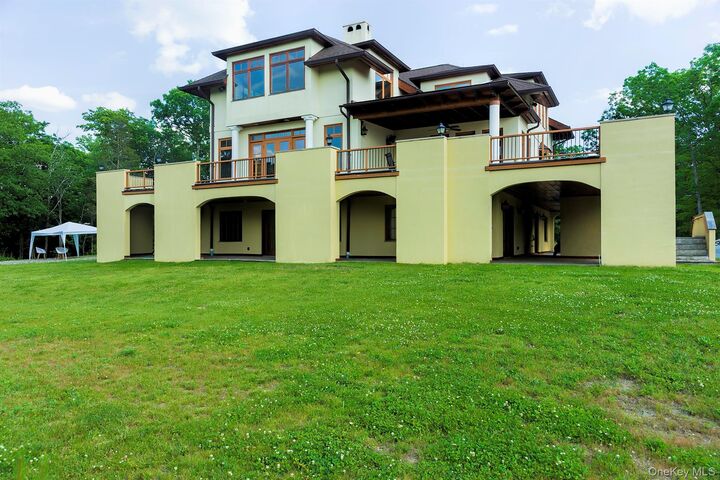 Property Photo:  12 Blueberry Hill Rd Blueberry Hill A  NY 12533 