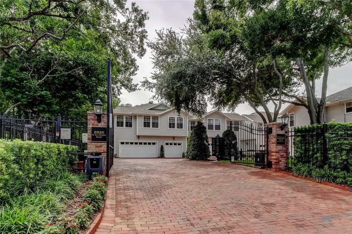 Property Photo: 2920 W El Prado Boulevard 13 FL 33629