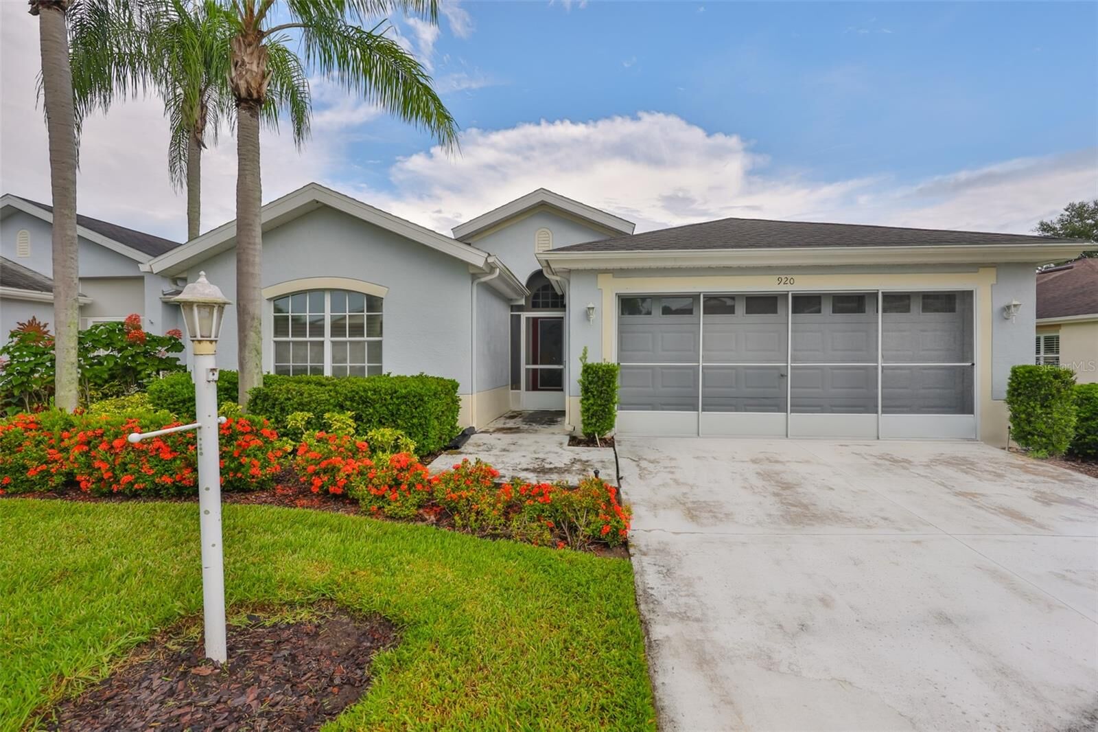 Property Photo: 920 Villeroy Greens Drive FL 33573