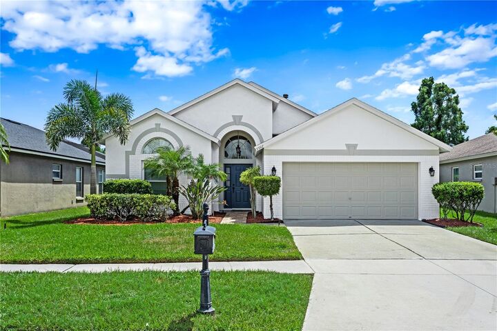 Property Photo: 9912 Stockbridge Drive FL 33626