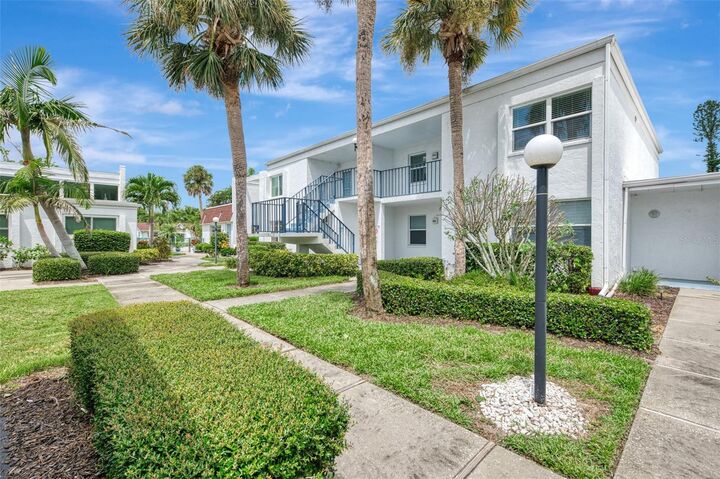 Property Photo: 725 Capri Isles Boulevard 725 FL 34292
