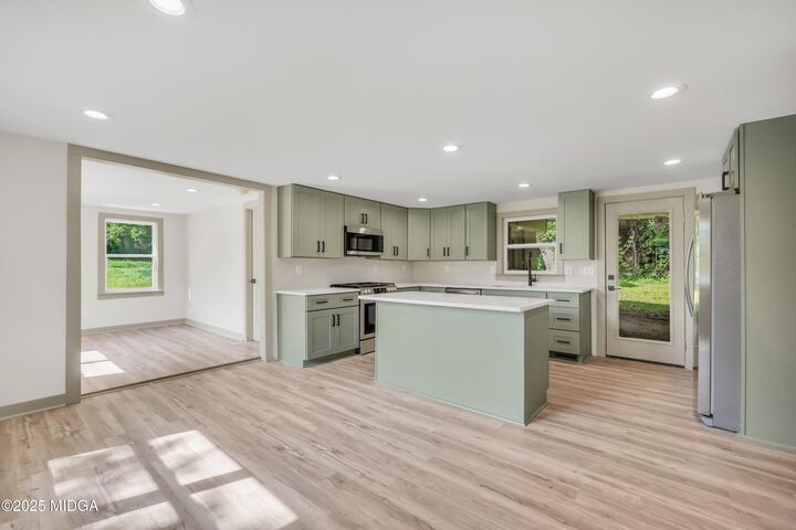Property Photo: 250 Mill Street GA 30204