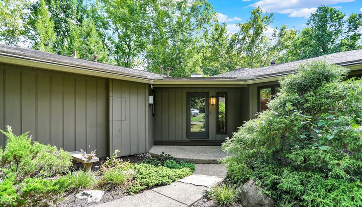 Property Photo: 3508 E William Court IN 47401