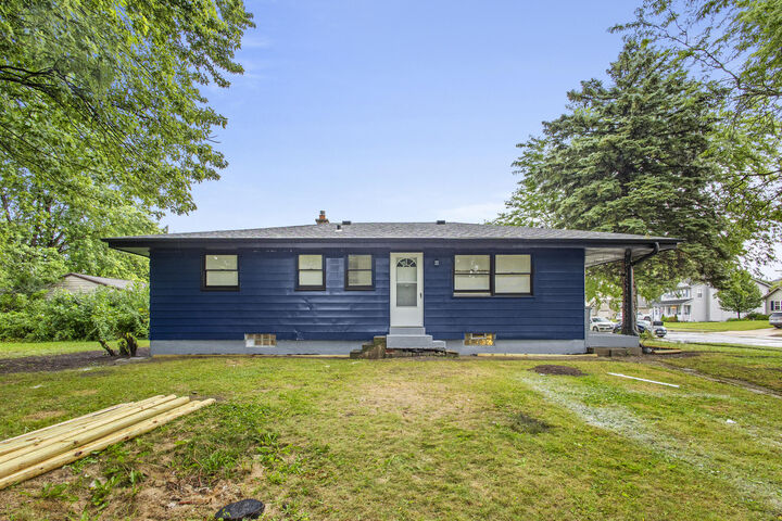 Property Photo:  8632 Broadway Dr  WI 53177 