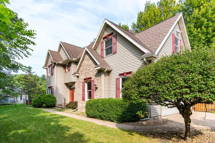 509 Green Coulee Rd  Onalaska WI 54650 photo