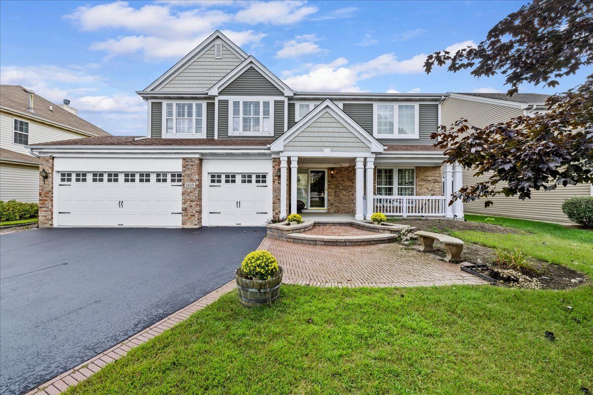 Property Photo:  1415 Carmel Lane  IL 60013 