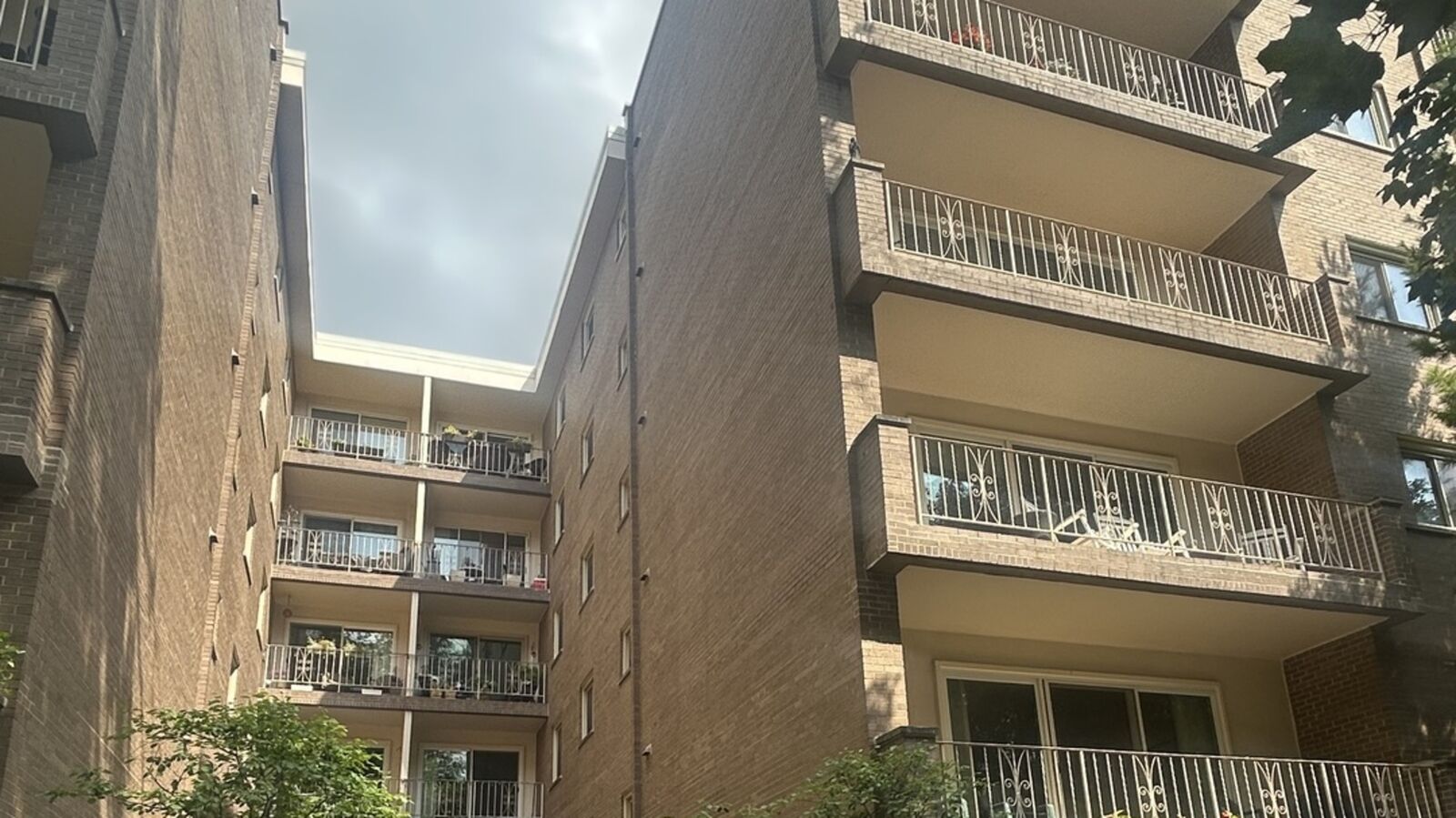 Property Photo:  407 Ashland Avenue 3G  IL 60305 