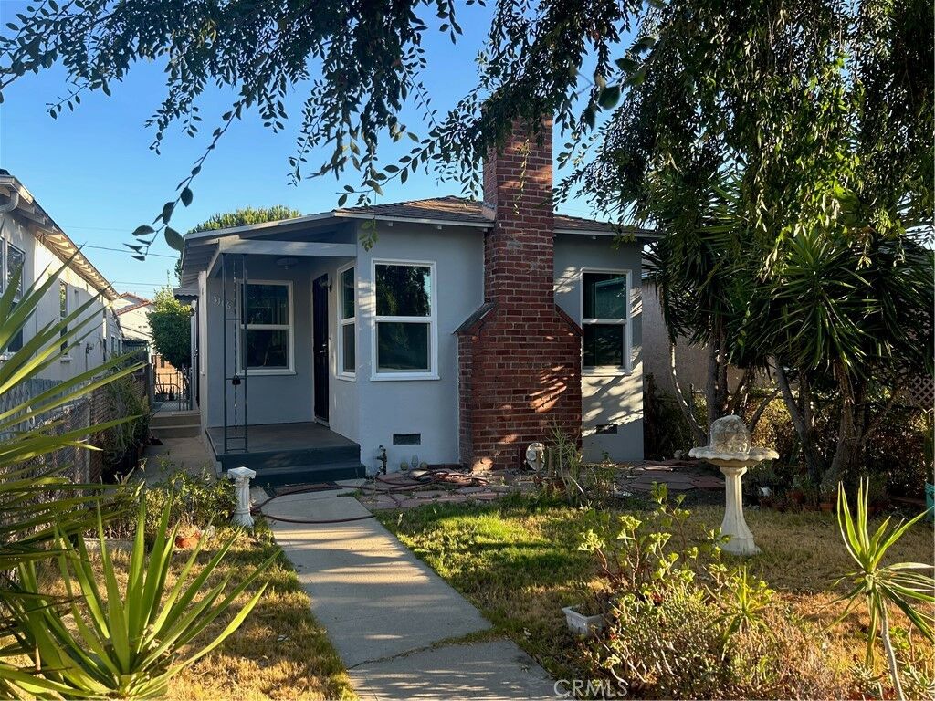 Property Photo:  3106 W Chandler Boulevard  CA 91505 