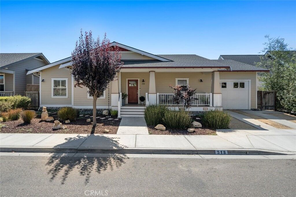Property Photo: 318 Myrtle Drive CA 93420
