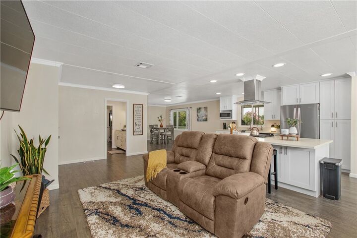 Property Photo:  29170 Via Princesa  CA 92563 