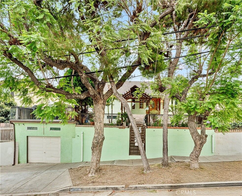 Property Photo:  2516 Alcazar Street  CA 90033 