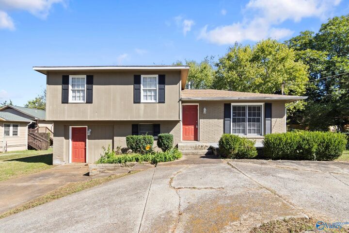 Property Photo:  3602 Oakdale Circle  AL 35810 