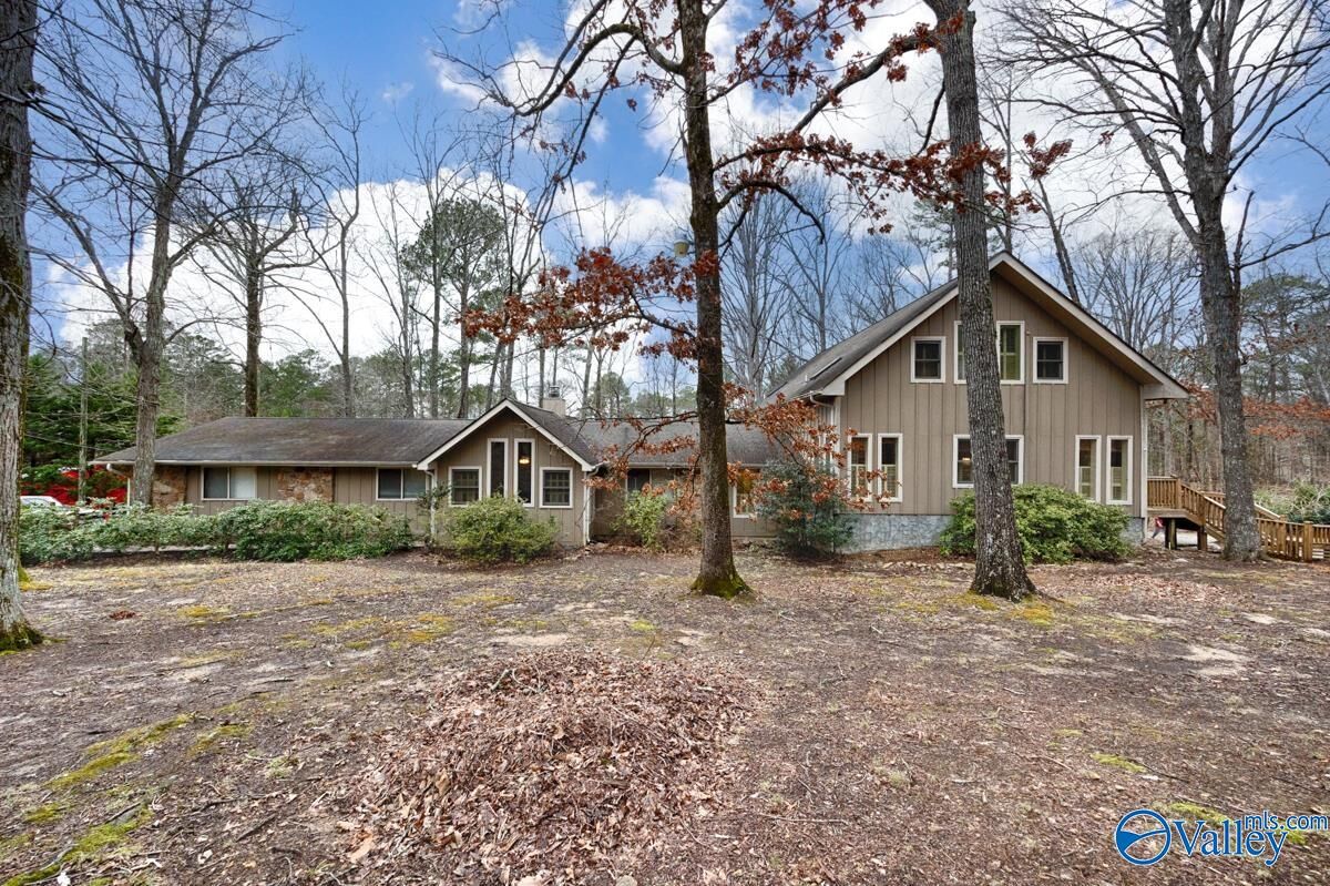 Property Photo: 174 Heather Street AL 35754