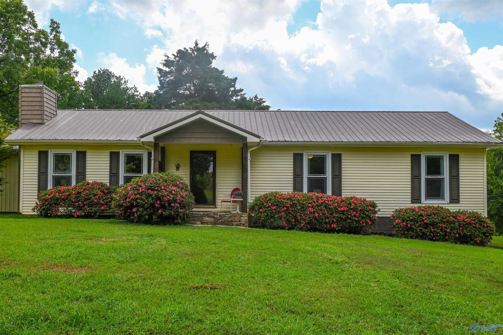 Property Photo: 560 Phillips Drive AL 35121