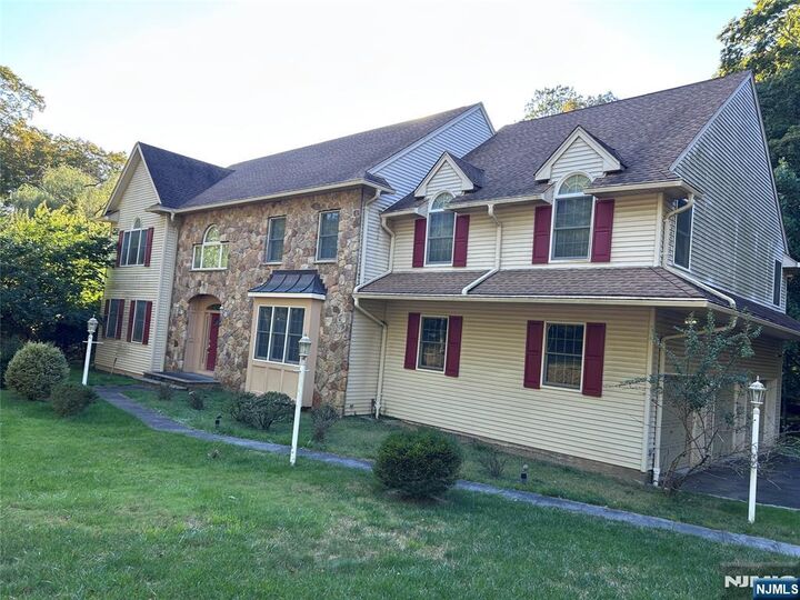 515 Saddle River Road  Upper Saddle River NJ 07458 photo