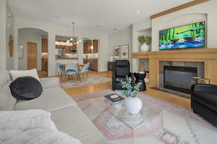 Property Photo:  190 Elm Street  MN 55102 