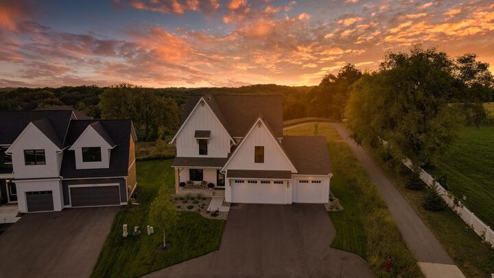 10005 Highpoint Drive  Victoria MN 55318 photo