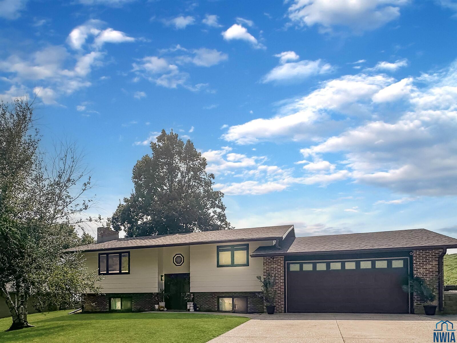 Property Photo: 1503 Orbit Drive IA 51024