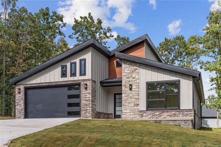 11 Crieff Circle  Bella Vista AR 72715 photo