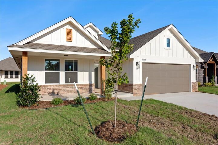 Property Photo: 5008 Misty Wood Lane OK 73064