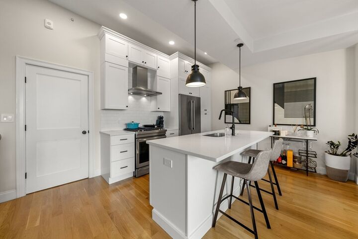Property Photo:  391 Bunker Hill St Ph  MA 02129 