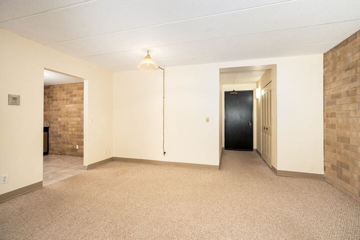 Property Photo:  185 Quincy Shore Dr 28  MA 02171 