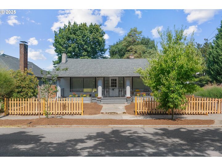 3415 NE Killingsworth St  Portland OR 97211 photo