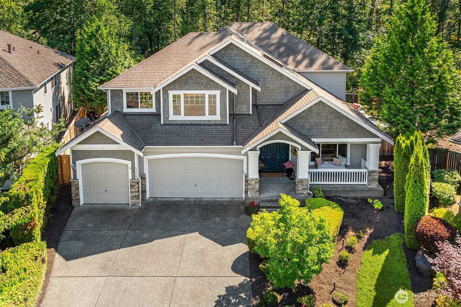 Property Photo:  1111  272 Place SE  WA 98075 