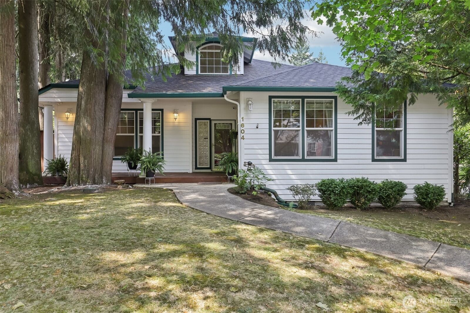 Property Photo: 1604 NE 91st Avenue WA 98664