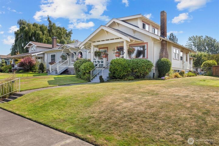 2716  Sunset Drive  Bellingham WA 98225 photo