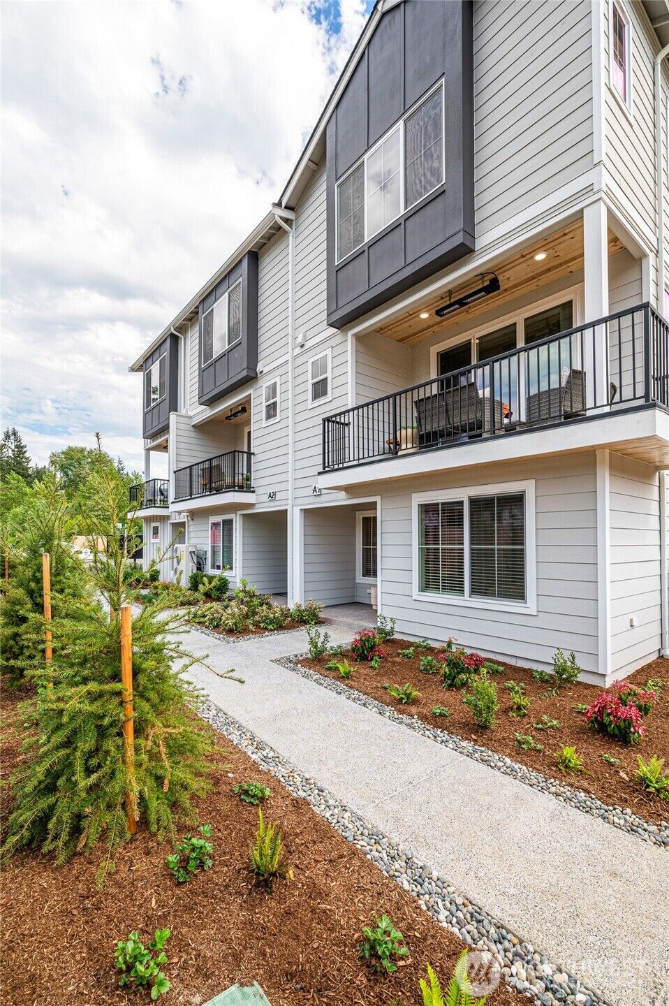 Property Photo:  1322  194th Street SE E2  WA 98012 