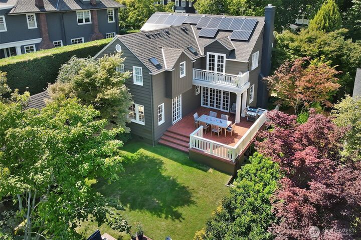 Property Photo: 1026 36th Avenue E WA 98112