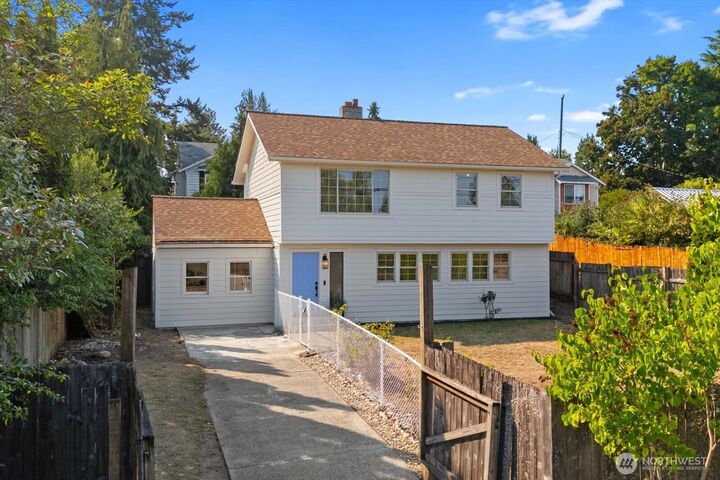 Property Photo:  16233  8th Avenue NE  WA 98155 