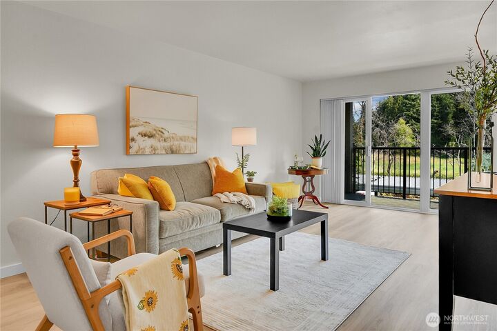 Property Photo: 12701 NE 9th Place D206 WA 98005
