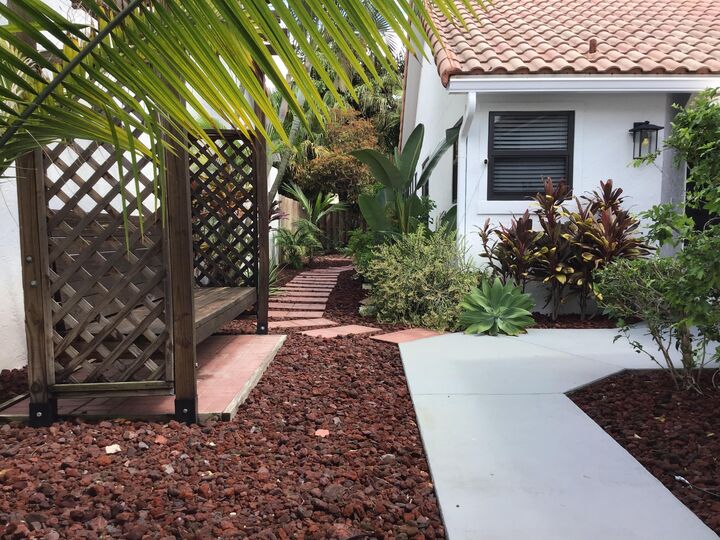 Property Photo: 5539 Eton Court FL 33486