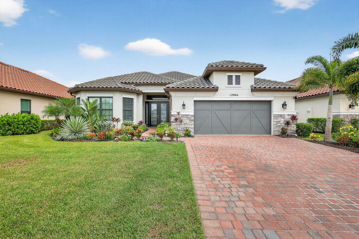 Property Photo: 12904 SW Barelli Court FL 34987
