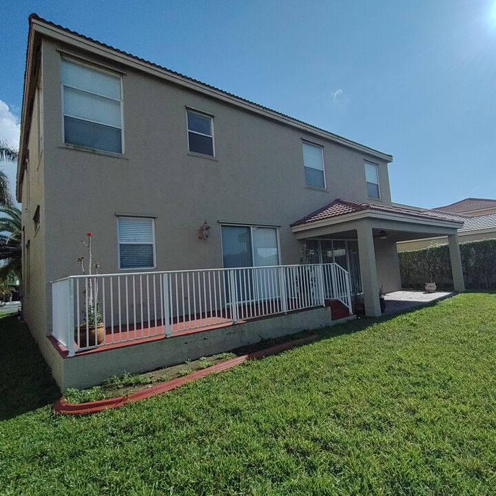 Property Photo:  16729 SW 16th Street  FL 33027 