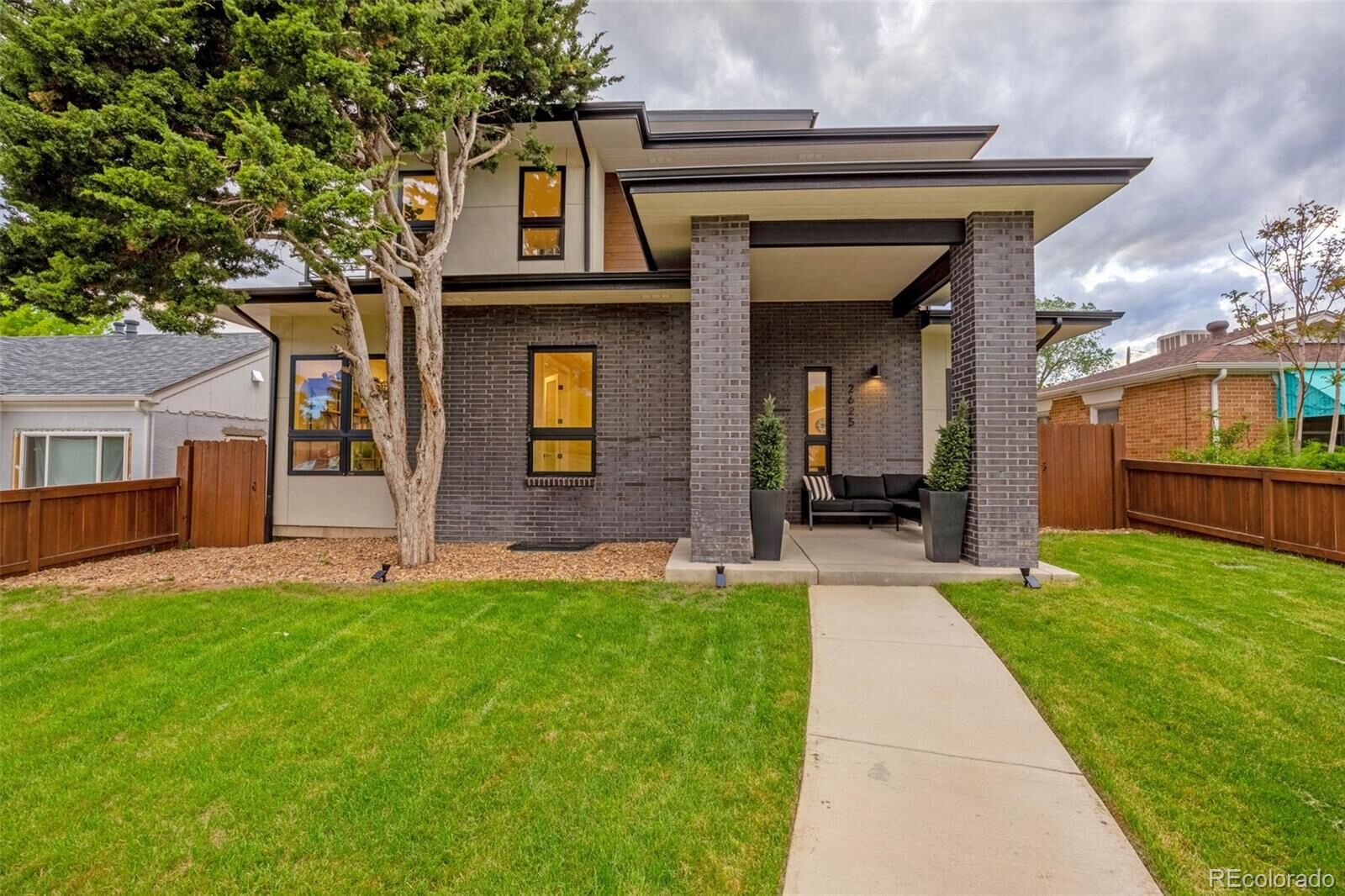Property Photo: 2625 N Steele Street CO 80205