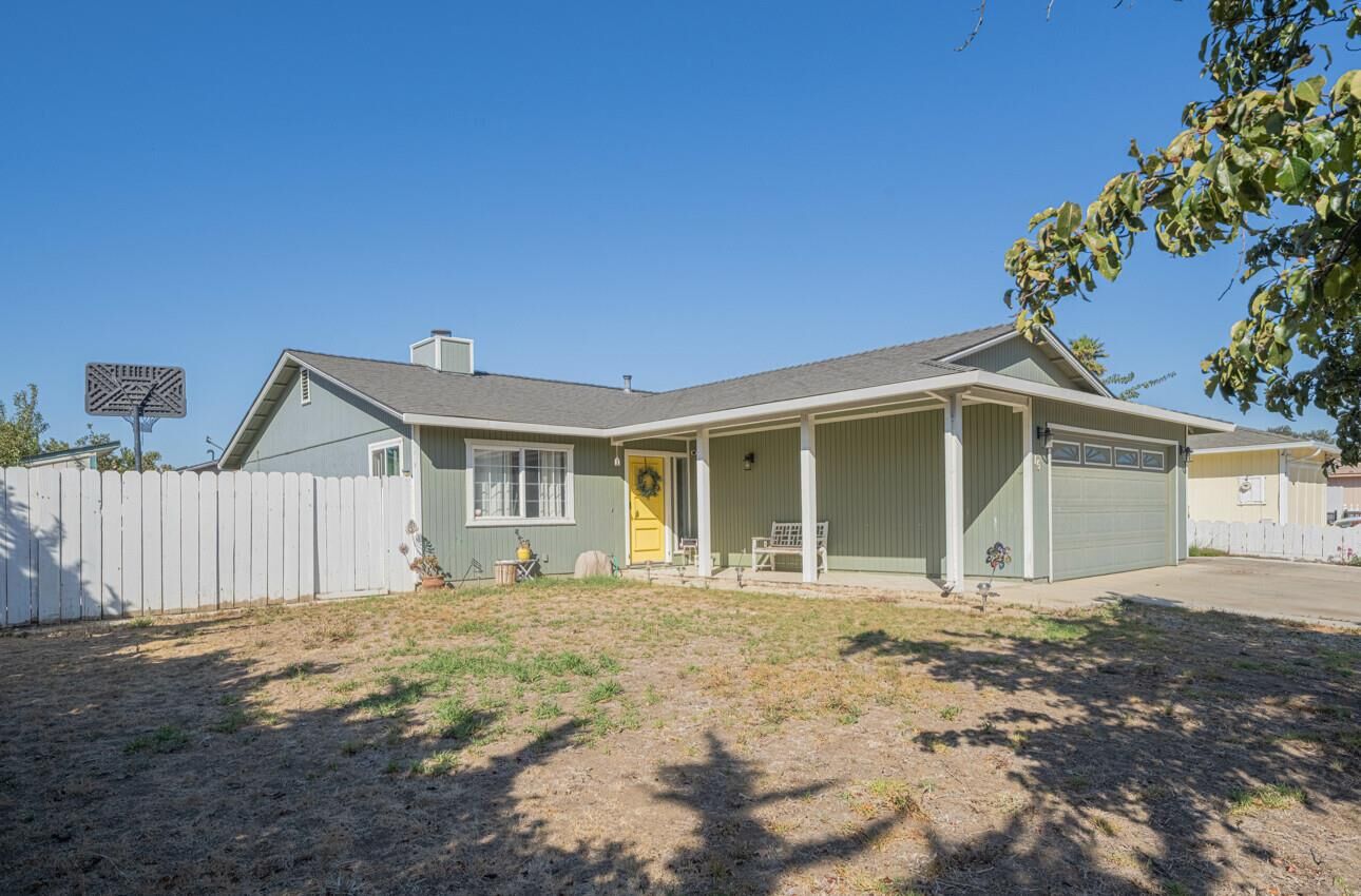 Property Photo: 15 Elmwood Drive CA 93927