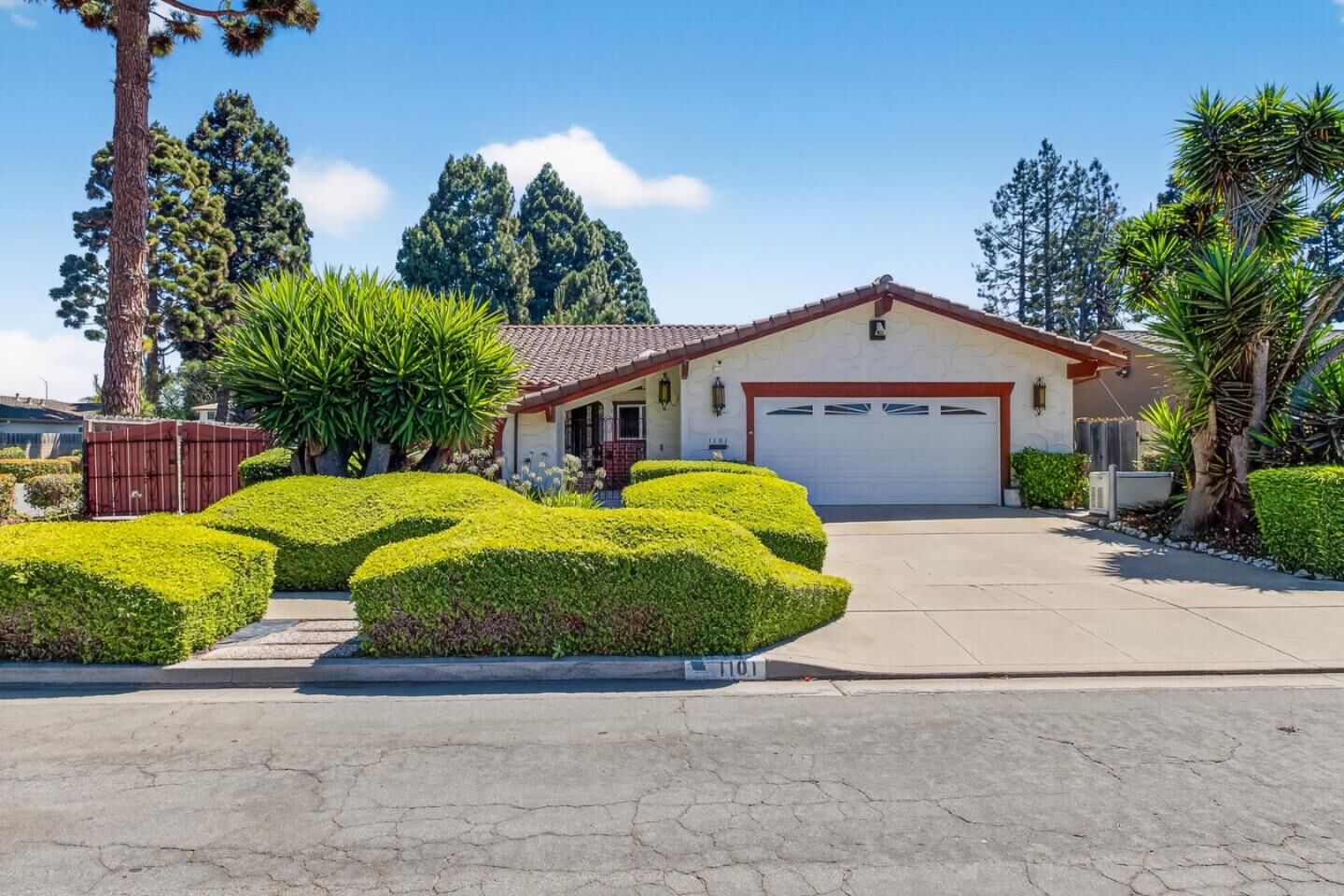 Property Photo:  1101 Greenwood Place  CA 93901