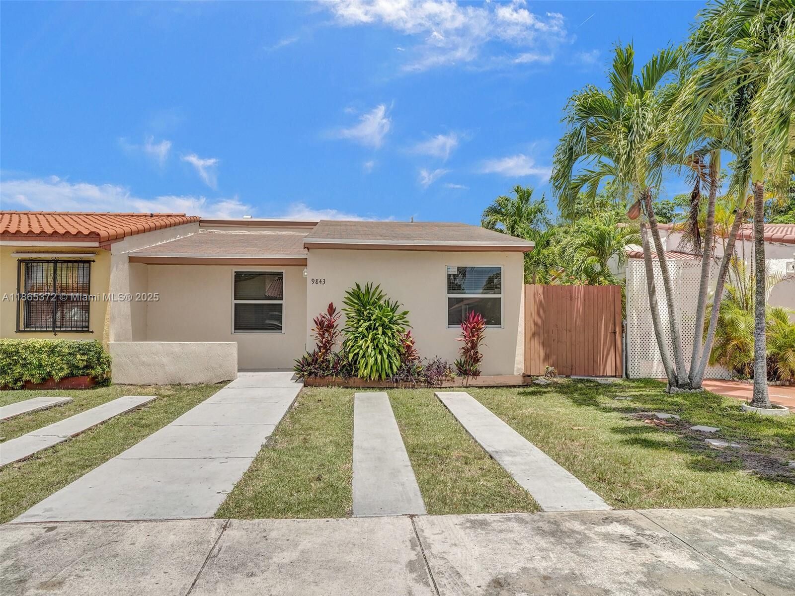 Property Photo:  9843 SW 2nd St  FL 33174 