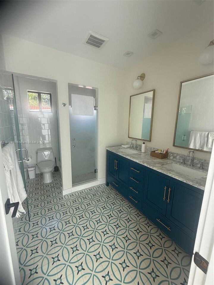 Property Photo:  890 NE 72nd Terrace  FL 33138 