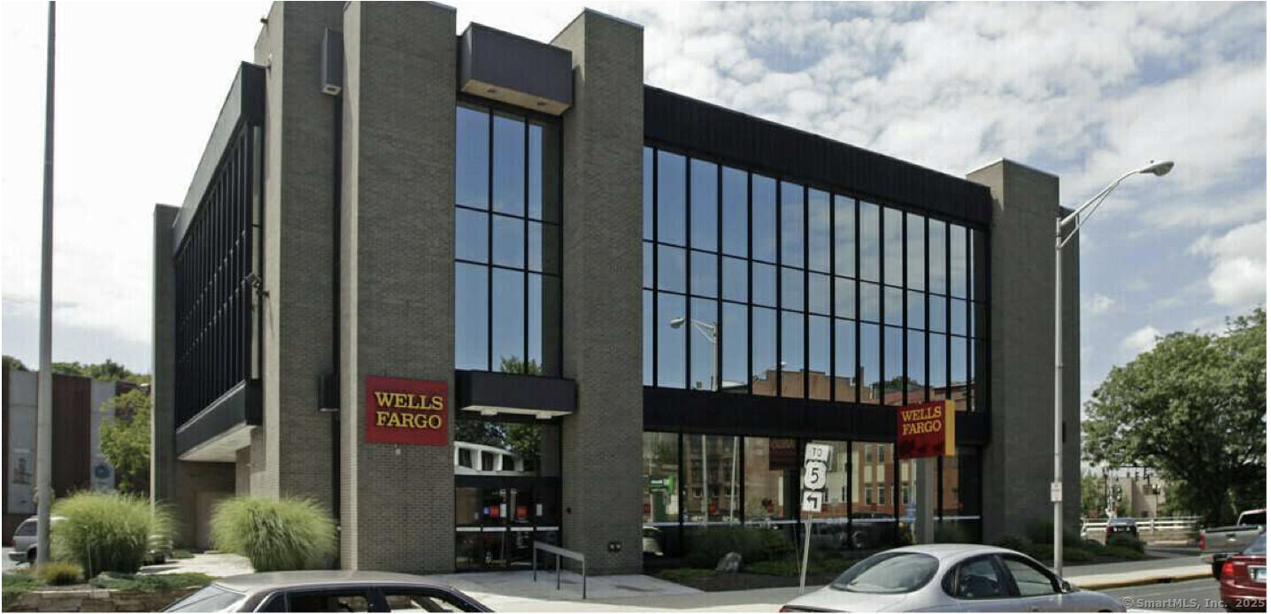 Property Photo:  43 East Main Street  CT 06450 